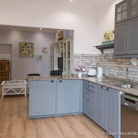 Flatguest Living House Apartment *